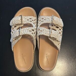 Universal Thread Woven Tan Sandals